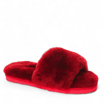 Женские UGG Fluff Slide Slippers Bordo Женские UGG Fluff Slide Slippers Bordo